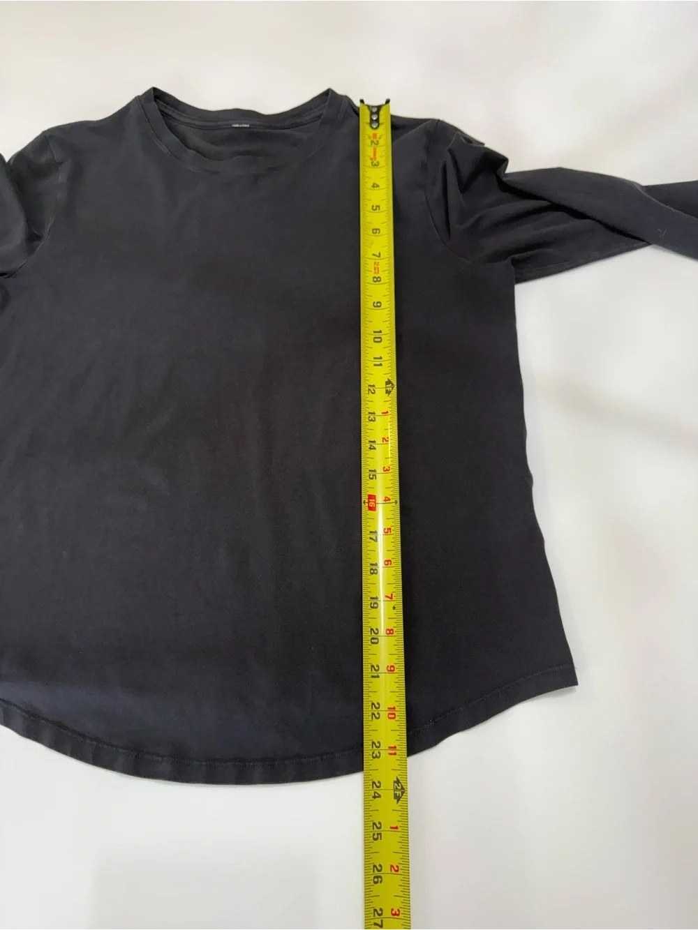 lululemon Black Long-Sleeve Performance Tee Size Medium